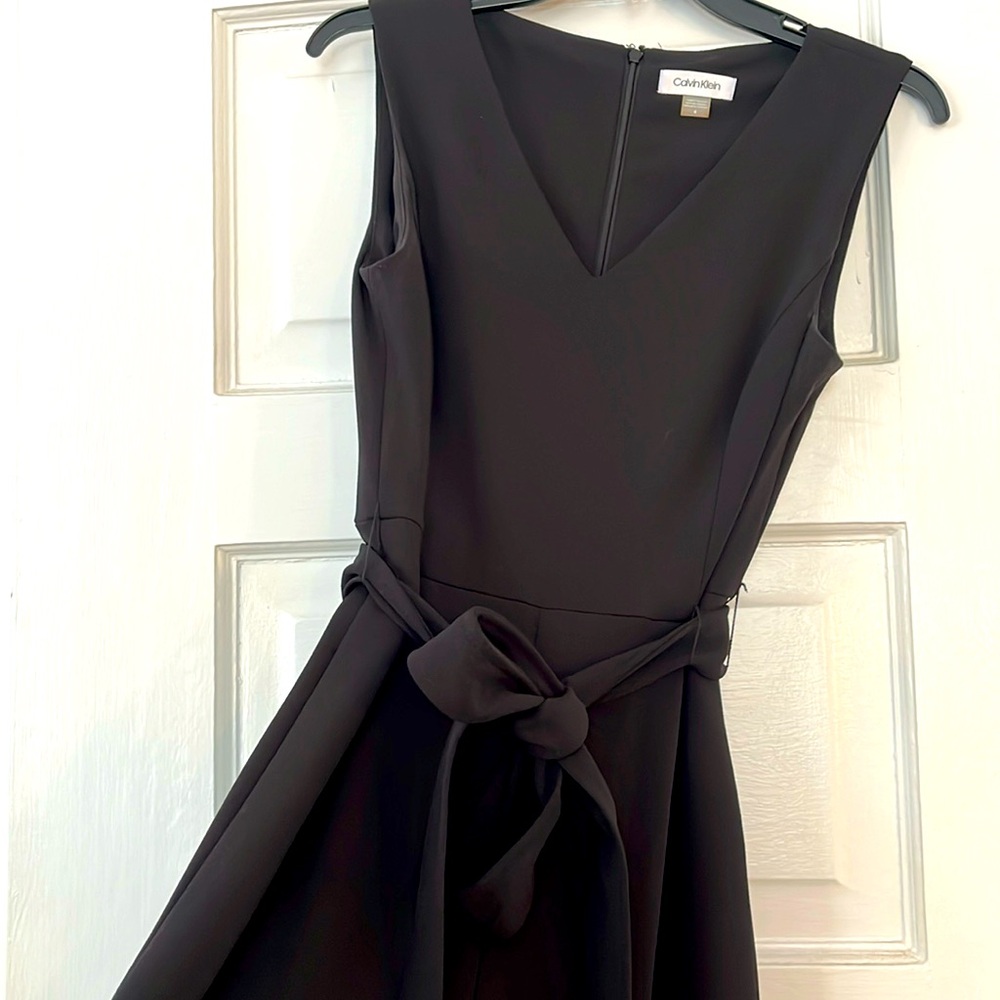 Beautiful Calvin Klein jumpsuit, size 4. Black.